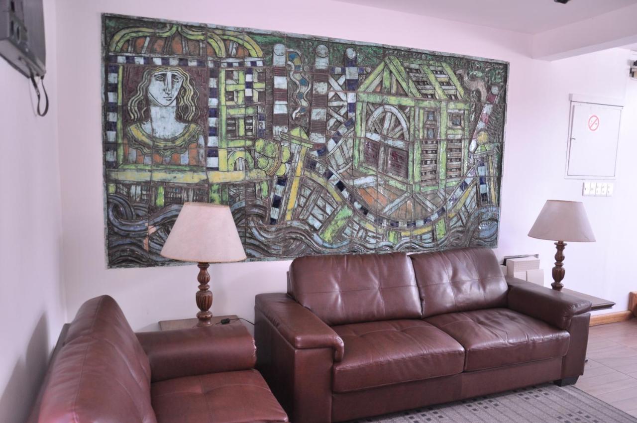 Del Norte Hotel